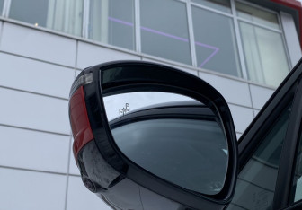 Подержанный автомобиль Omoda C5 2022 года (19 фото)