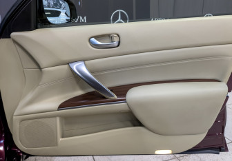 Подержанный автомобиль Nissan Teana 2013 года (24 фото)