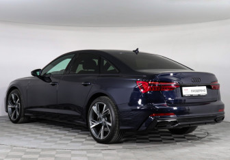 Подержанный автомобиль Audi A6 Sedan 2020 года (7 фото)