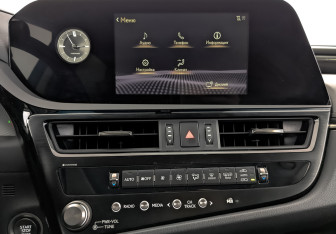 Подержанный автомобиль Lexus ES 2021 года (17 фото)