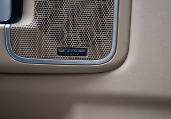 Подержанный автомобиль Land Rover Range Rover 2007 года (16 фото)