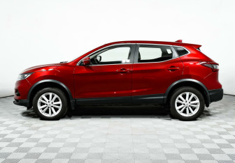 Подержанный автомобиль Nissan Qashqai 2020 года (3 фото)