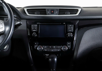 Подержанный автомобиль Nissan Qashqai 2014 года (13 фото)