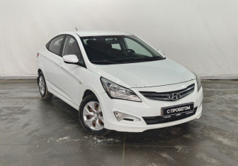 Подержанный автомобиль Hyundai Solaris Sedan 2014 года (3 фото)