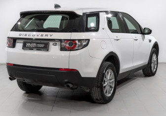 Подержанный автомобиль Land Rover Discovery Sport 2018 года (5 фото)