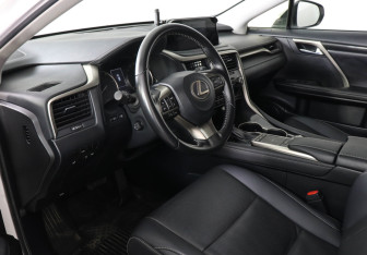 Подержанный автомобиль Lexus RX 2020 года (9 фото)
