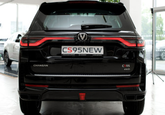 Новый Changan CS95 2025 (6 фото)