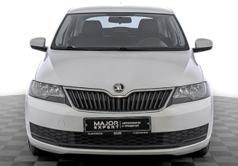 Подержанный автомобиль Skoda Rapid Liftback 2017 года (2 фото)