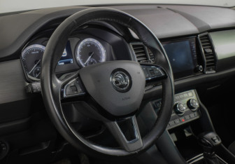 Подержанный автомобиль Skoda Kodiaq 2017 года (15 фото)