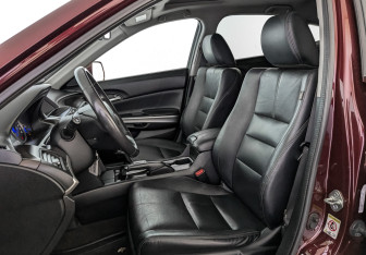 Подержанный автомобиль Honda Crosstour 2014 года (20 фото)