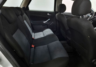 Подержанный автомобиль Ford Mondeo Wagon 2007 года (12 фото)