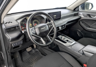 Подержанный автомобиль Haval Jolion 2022 года (16 фото)