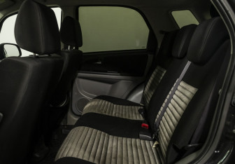 Подержанный автомобиль Suzuki SX4 Hatchback 2011 года (13 фото)