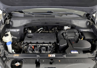 Подержанный автомобиль Hyundai Santa Fe 2014 года (9 фото)