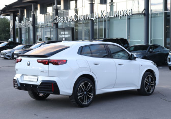 Подержанный автомобиль BMW X2 2024 года (5 фото)