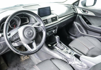 Подержанный автомобиль Mazda 3 Sedan 2016 года (7 фото)