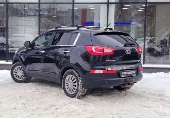 Подержанный автомобиль Kia Sportage 2013 года (6 фото)