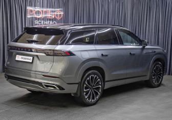 Подержанный автомобиль Jaecoo J8 2024 года (4 фото)