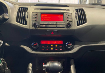 Подержанный автомобиль Kia Sportage 2015 года (16 фото)