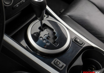 Подержанный автомобиль Mazda CX-7 2011 года (19 фото)