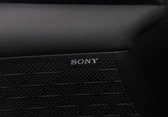 Подержанный автомобиль Changan UNI-V 2023 года (17 фото)