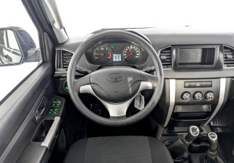 Подержанный автомобиль УАЗ Pickup 2024 года (21 фото)