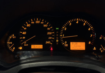 Подержанный автомобиль Toyota Avensis Sedan 2006 года (15 фото)