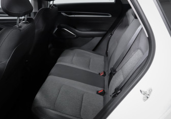 Подержанный автомобиль Geely Emgrand 2024 года (10 фото)