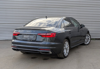 Подержанный автомобиль Audi A4 Sedan 2021 года (5 фото)