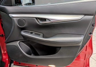 Подержанный автомобиль Infiniti QX50 2021 года (24 фото)