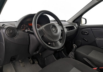 Подержанный автомобиль LADA (ВАЗ) Largus Wagon 2019 года (16 фото)