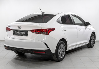 Подержанный автомобиль Hyundai Solaris Sedan 2021 года (5 фото)