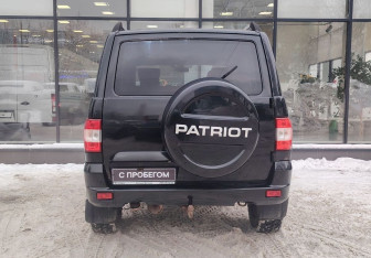 Подержанный автомобиль УАЗ Patriot 2017 года (7 фото)