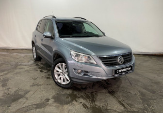 Подержанный автомобиль Volkswagen Tiguan 2008 года (3 фото)