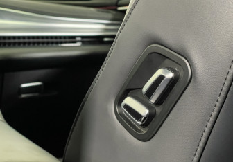 Подержанный автомобиль Exeed TXL 2023 года (15 фото)