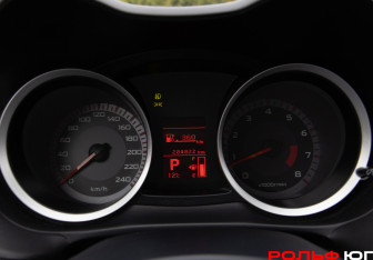 Подержанный автомобиль Mitsubishi Lancer Hatchback 2008 года (9 фото)