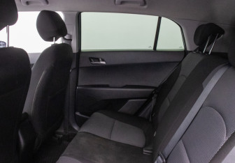 Подержанный автомобиль Hyundai Creta 2019 года (11 фото)