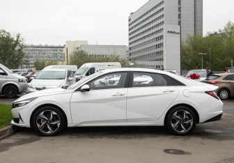 Новый Hyundai Elantra Sedan 2023 (6 фото)