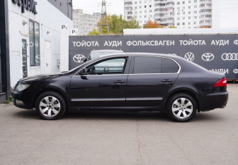 Подержанный автомобиль Skoda Superb Liftback 2013 года (8 фото)
