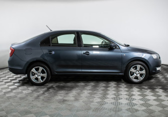Подержанный автомобиль Skoda Rapid Liftback 2016 года (4 фото)