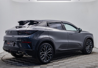 Подержанный автомобиль Changan UNI-T 2023 года (5 фото)
