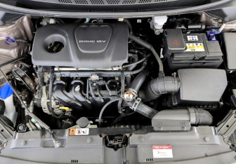 Подержанный автомобиль Kia Ceed Hatchback 2017 года (9 фото)