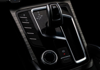 Подержанный автомобиль Belgee X70 2024 года (13 фото)