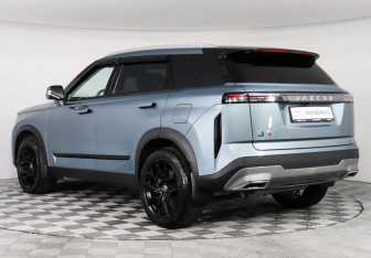 Подержанный автомобиль Jaecoo J7 2023 года (7 фото)