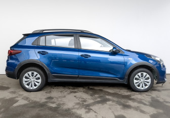 Подержанный автомобиль Kia Rio Hatchback 2021 года (4 фото)