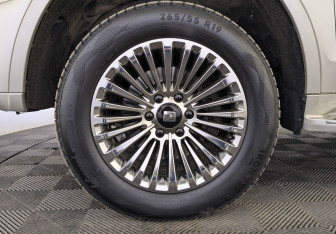 Подержанный автомобиль Tank 500 2023 года (12 фото)