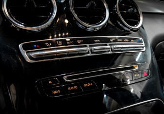 Подержанный автомобиль Mercedes-Benz GLC Coupe 2015 года (24 фото)