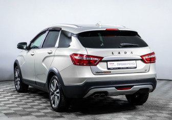 Подержанный автомобиль LADA (ВАЗ) Vesta Wagon 2018 года (7 фото)