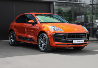Подержанный автомобиль Porsche Macan 2022 года (3 фото)