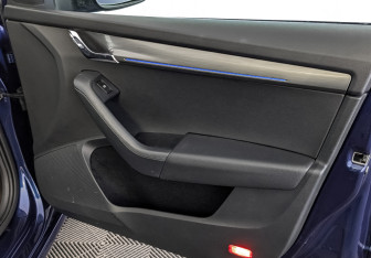 Подержанный автомобиль Skoda Octavia Liftback 2017 года (24 фото)